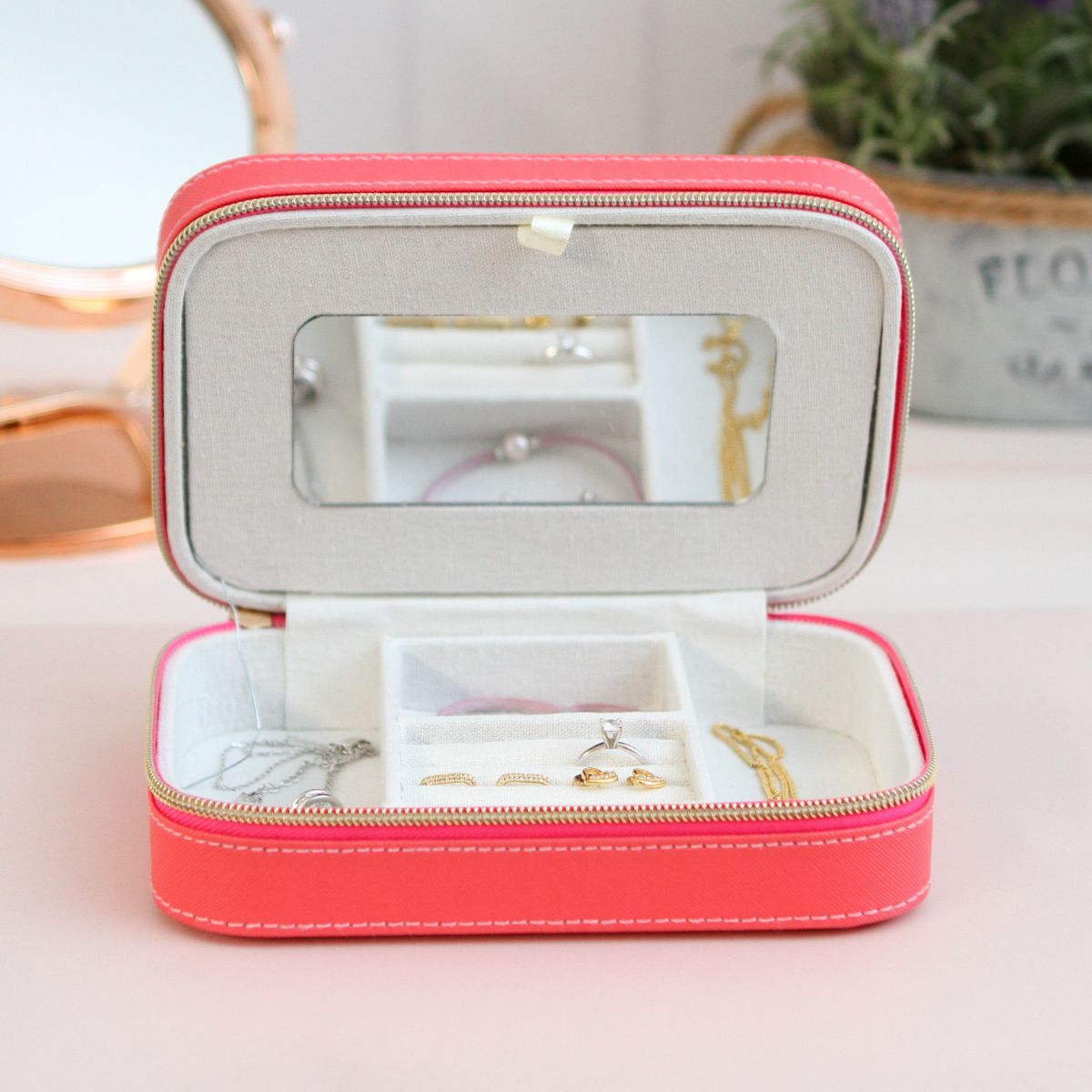 Contenedor Pazzano. - Vista 2