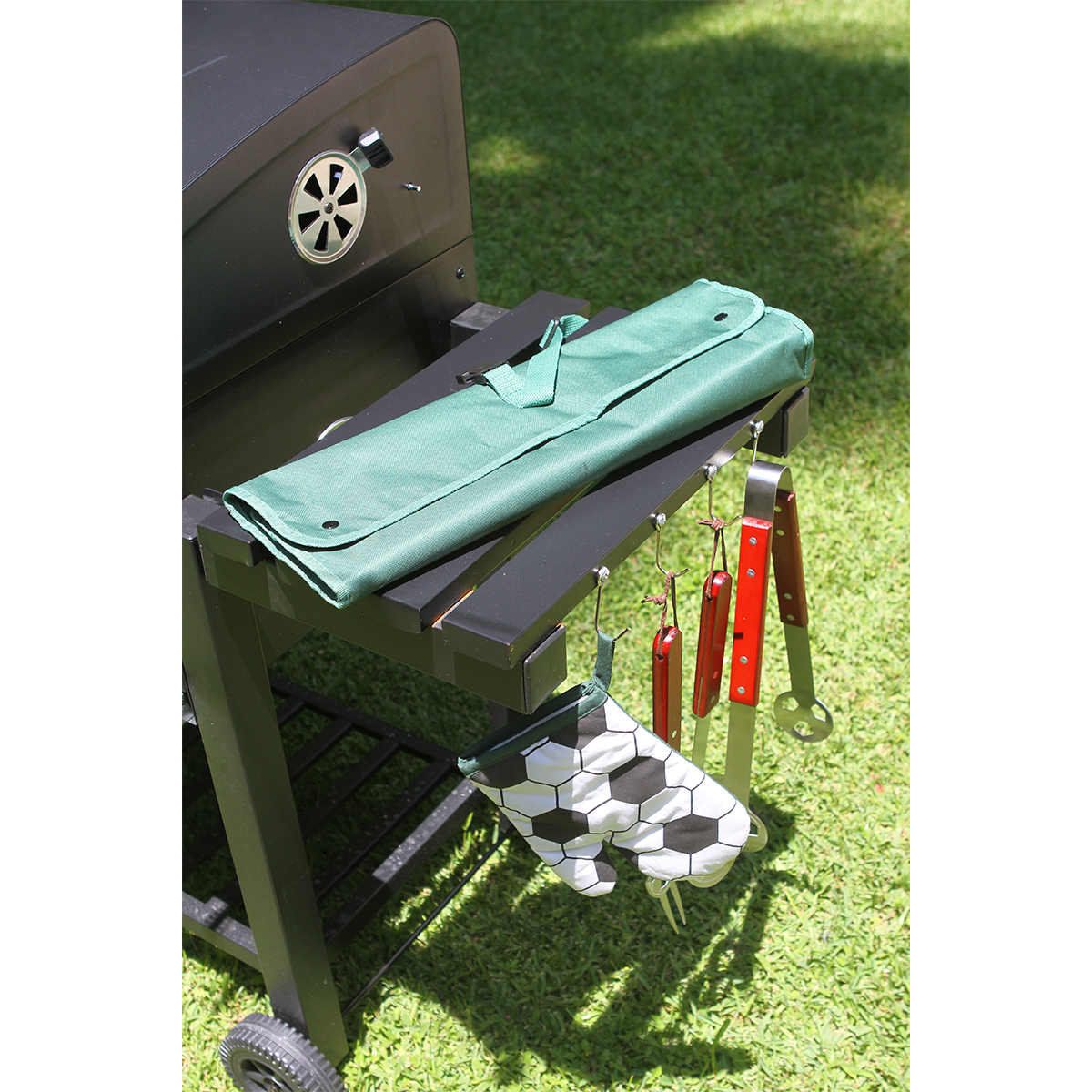 Juego de BBQ Roster. - Vista 2