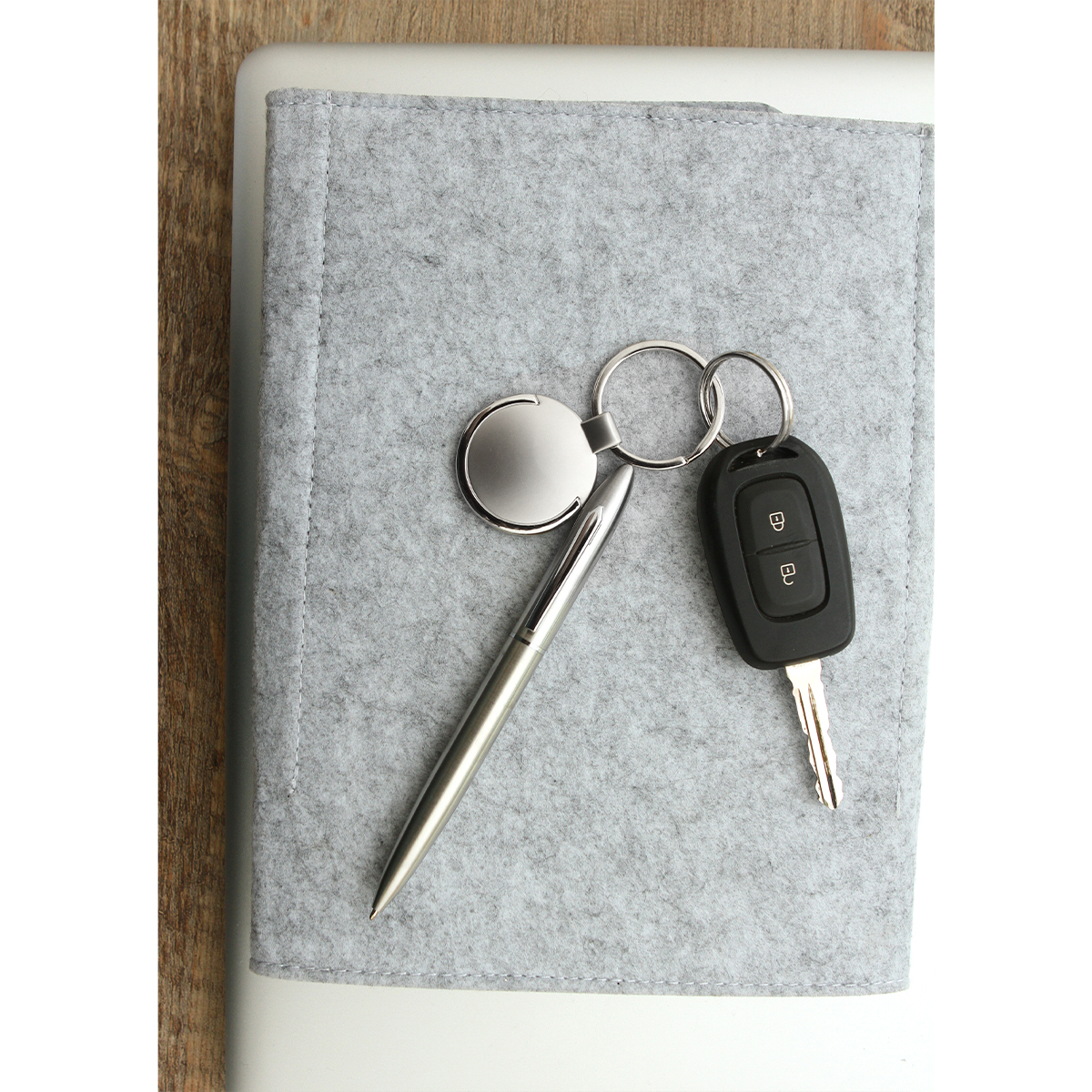 Set de llavero con bolígrafo Condesa. - Vista 4