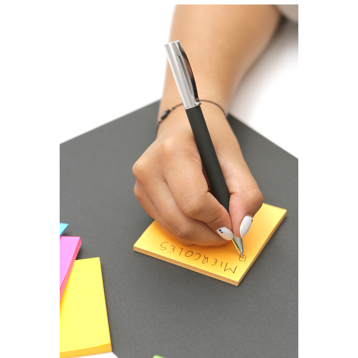 Bolígrafo en terminado rubber Castilla. - Vista 2