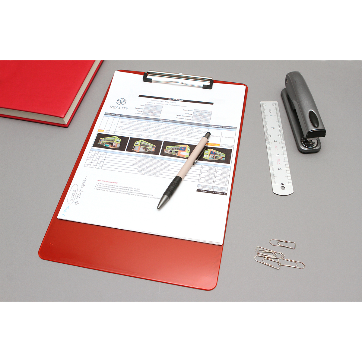 Tabla de plástico para documentos. - Vista 4