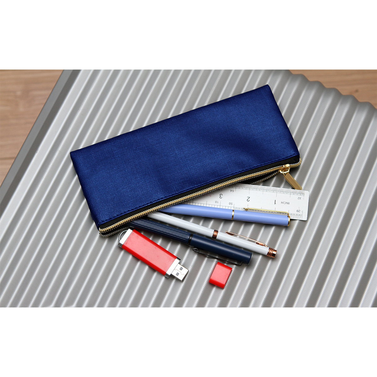 Estuchera Uíge. - Artículos Promocionales MAS RECIO